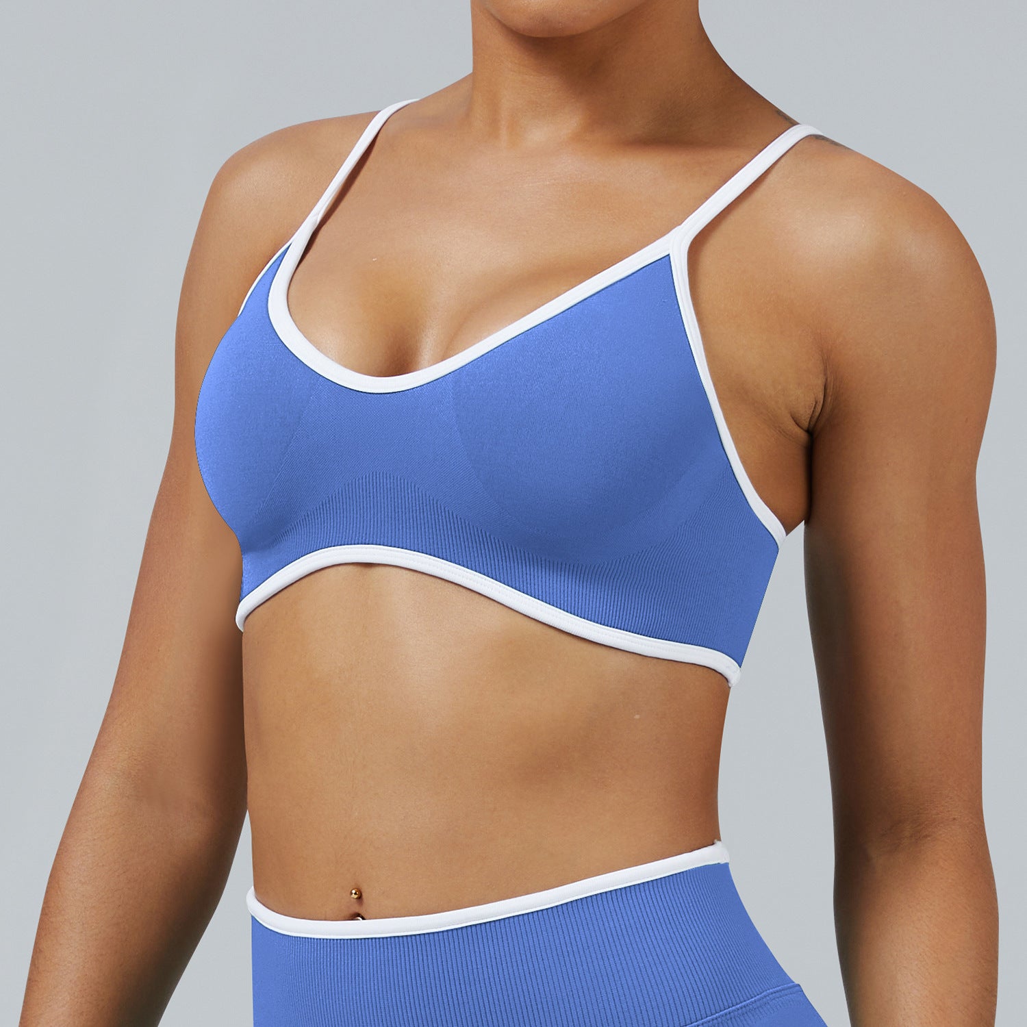Sensein Seamless Contrast Color Sports Bra