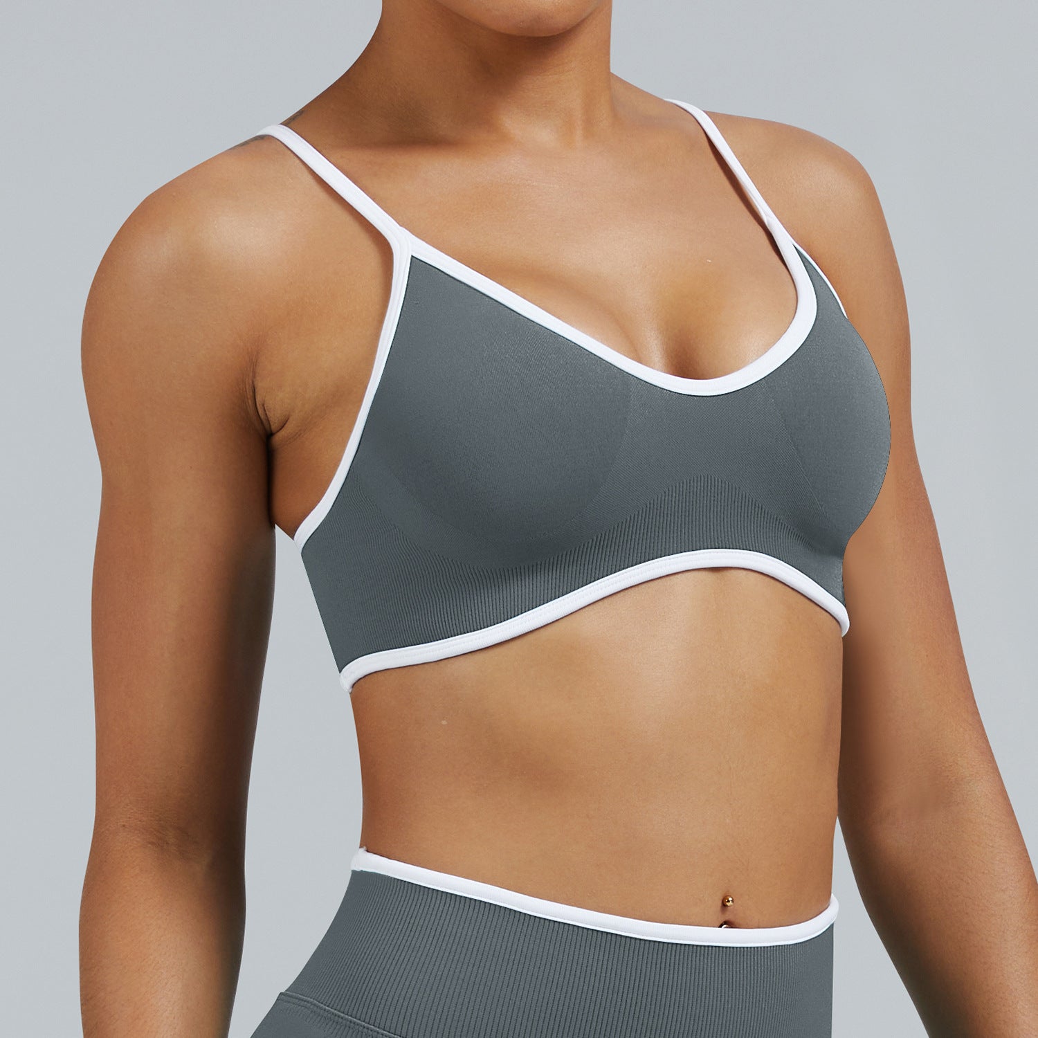 Sensein Seamless Contrast Color Sports Bra