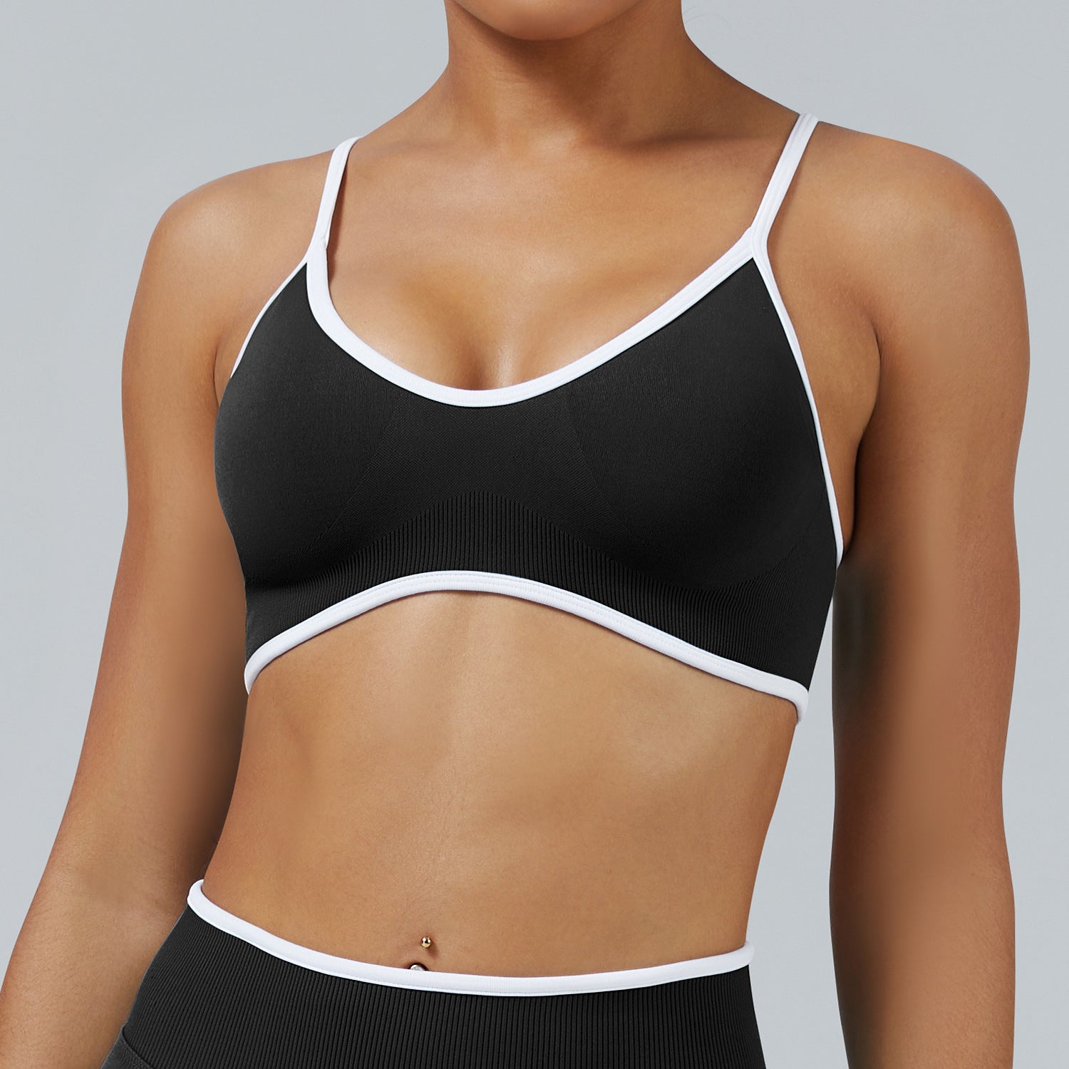 Sensein Seamless Contrast Color Sports Bra